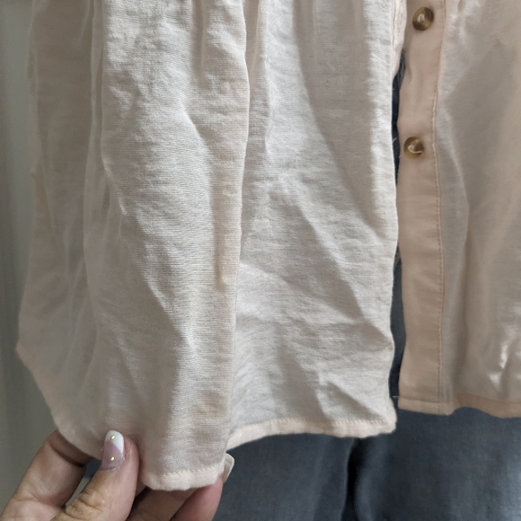 Can't read it blouse - Picture 5 of 7